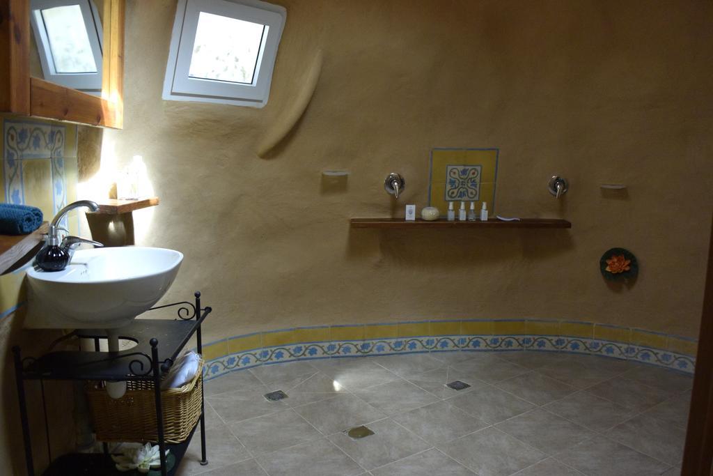 Dutch Farm Israel Bed and Breakfast Sede Zevi Exterior foto
