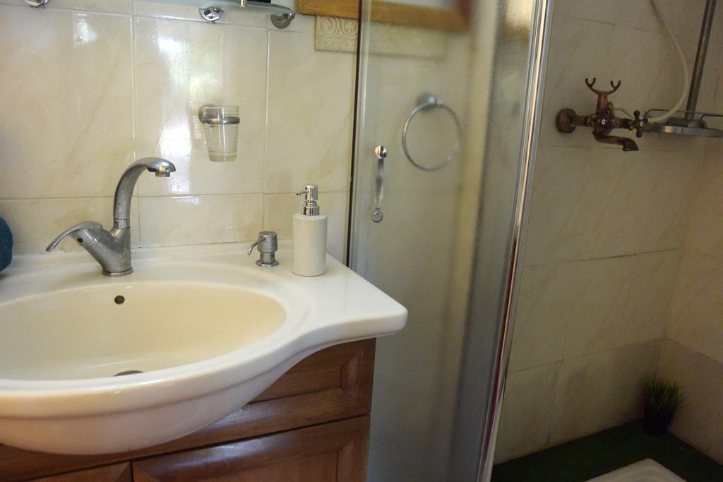 Dutch Farm Israel Bed and Breakfast Sede Zevi Exterior foto