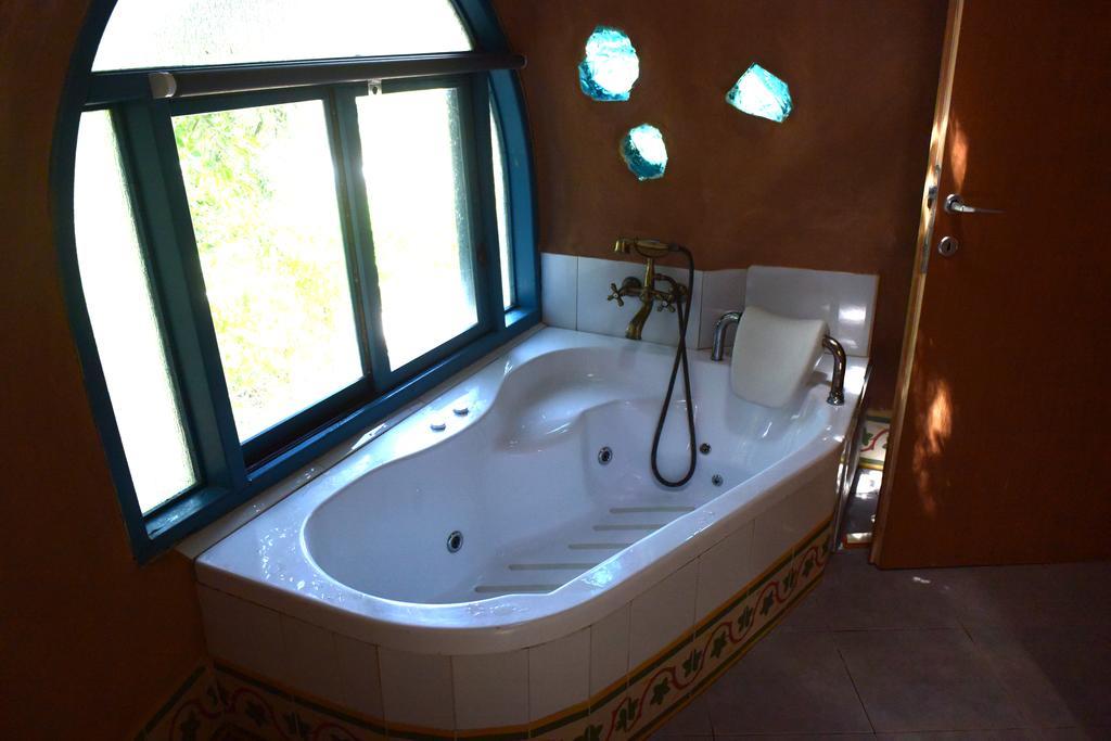 Dutch Farm Israel Bed and Breakfast Sede Zevi Exterior foto